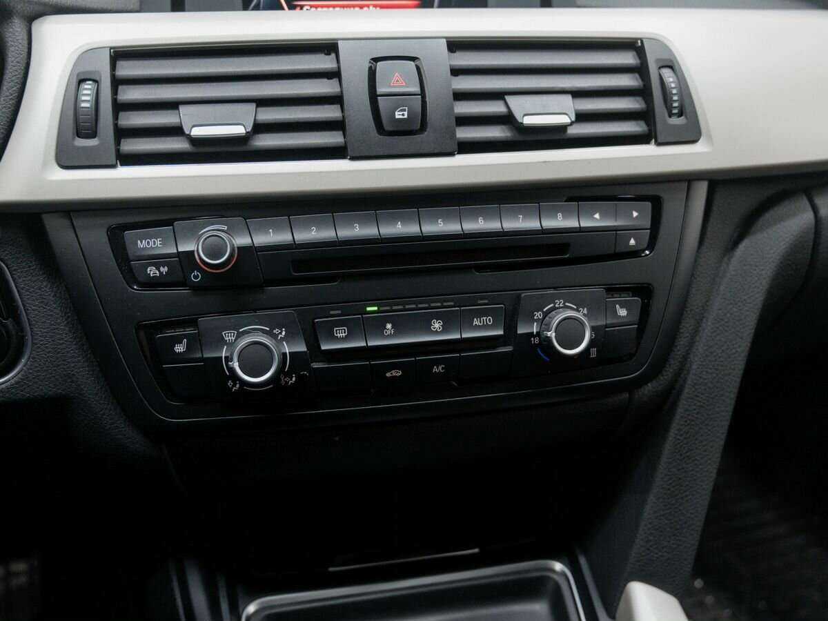 Купить BMW 3 серии с пробегом. Фото: #19