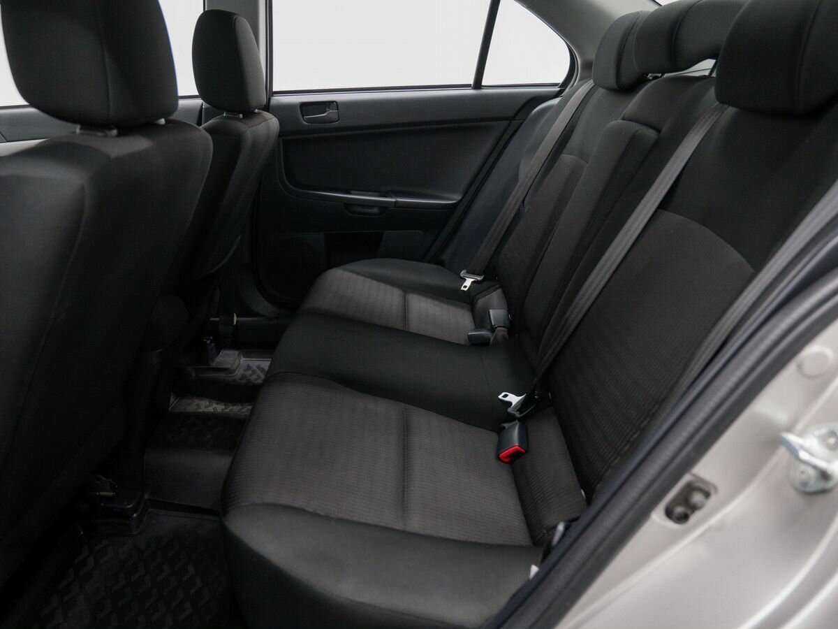 Купить Mitsubishi Lancer с пробегом. Фото: #8