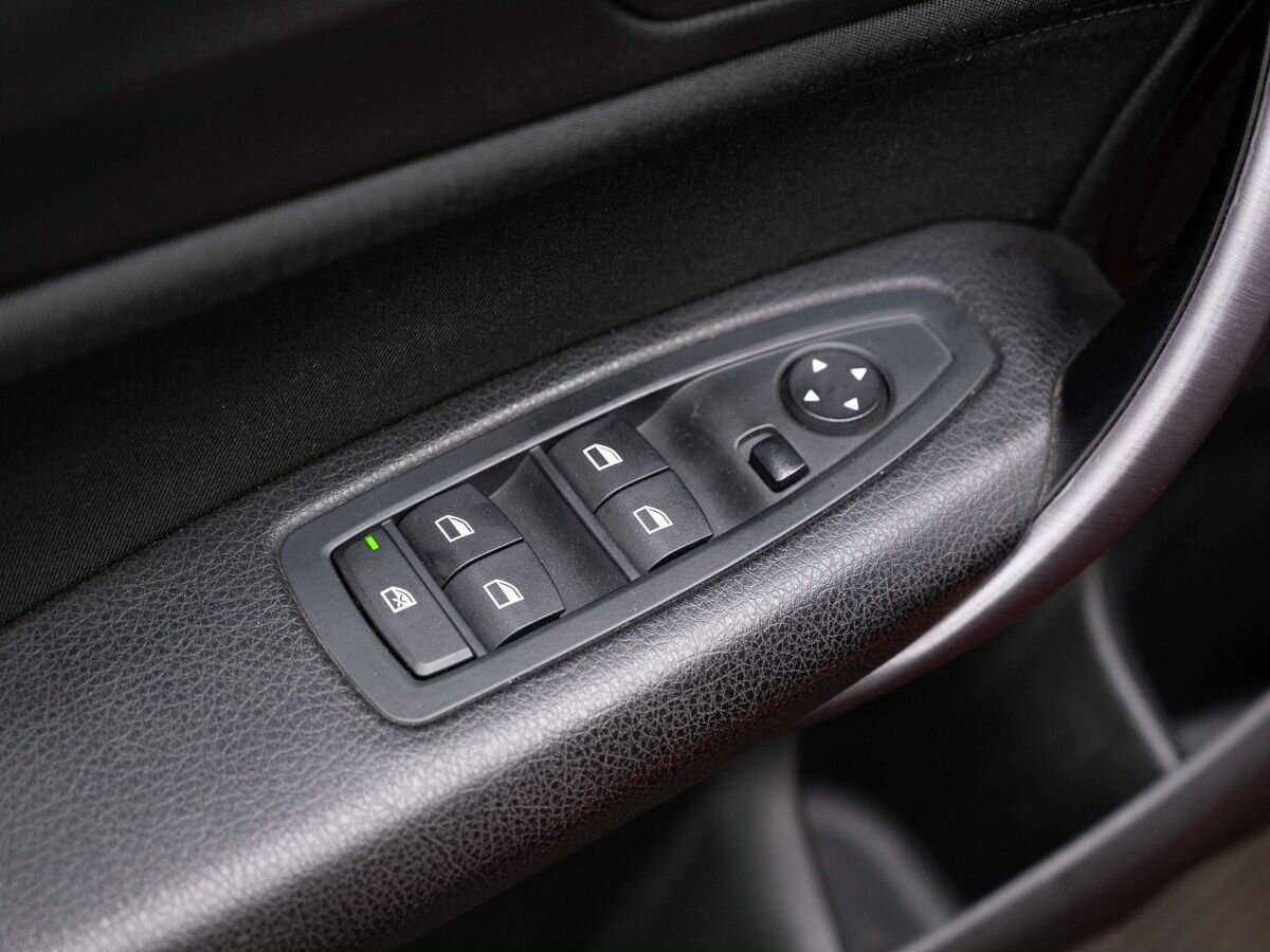 Купить BMW 1 серии с пробегом. Фото: #19