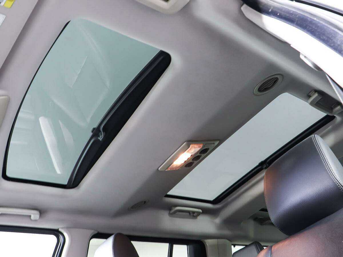 Купить Land Rover Discovery с пробегом. Фото: #25