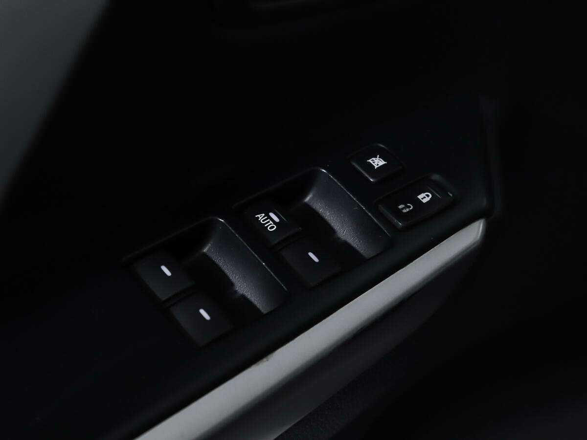 Купить Mitsubishi Pajero Sport с пробегом. Фото: #18