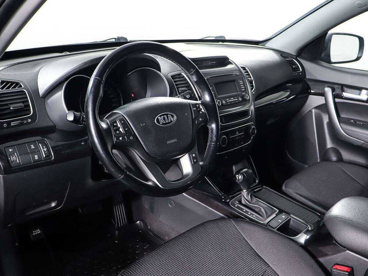 Купить Kia Sorento с пробегом. Фото: #13