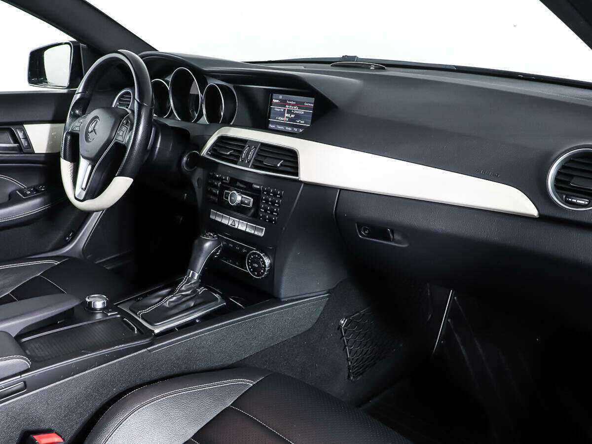 Купить Mercedes-Benz C-Класс с пробегом. Фото: #8