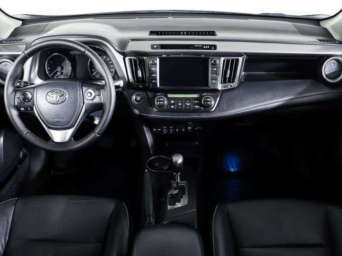 Купить Toyota RAV4 с пробегом. Фото: #11