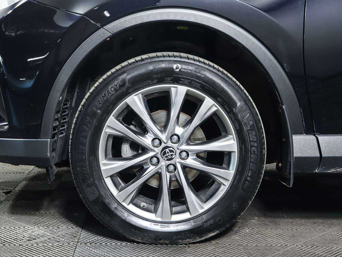 Купить Toyota RAV4 с пробегом. Фото: #21