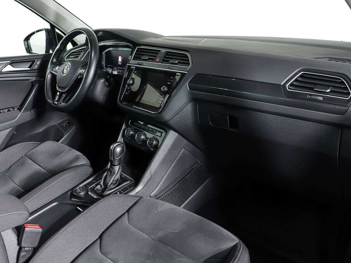 Купить Volkswagen Tiguan с пробегом. Фото: #9