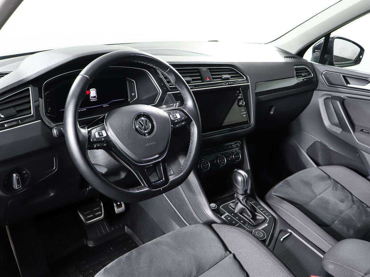 Купить Volkswagen Tiguan с пробегом. Фото: #13