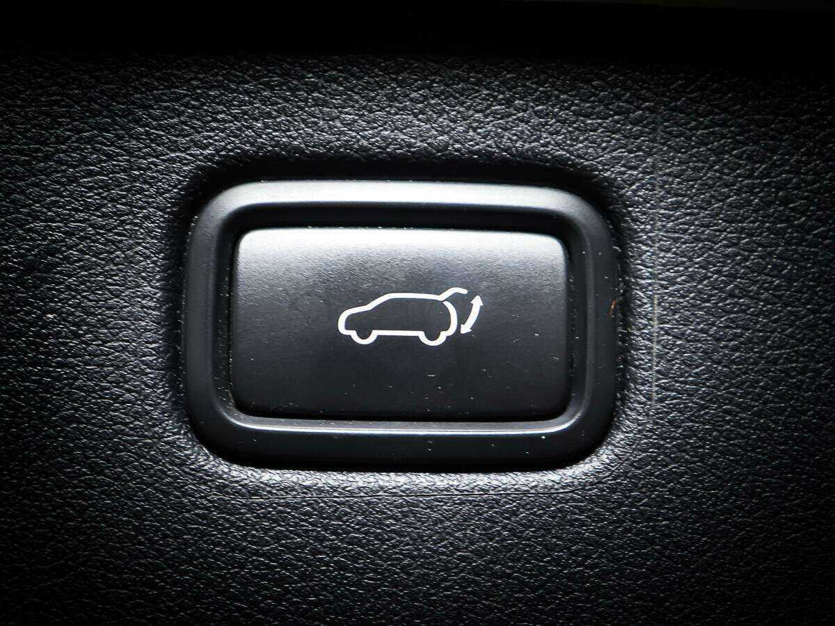 Купить Kia Sorento с пробегом. Фото: #15