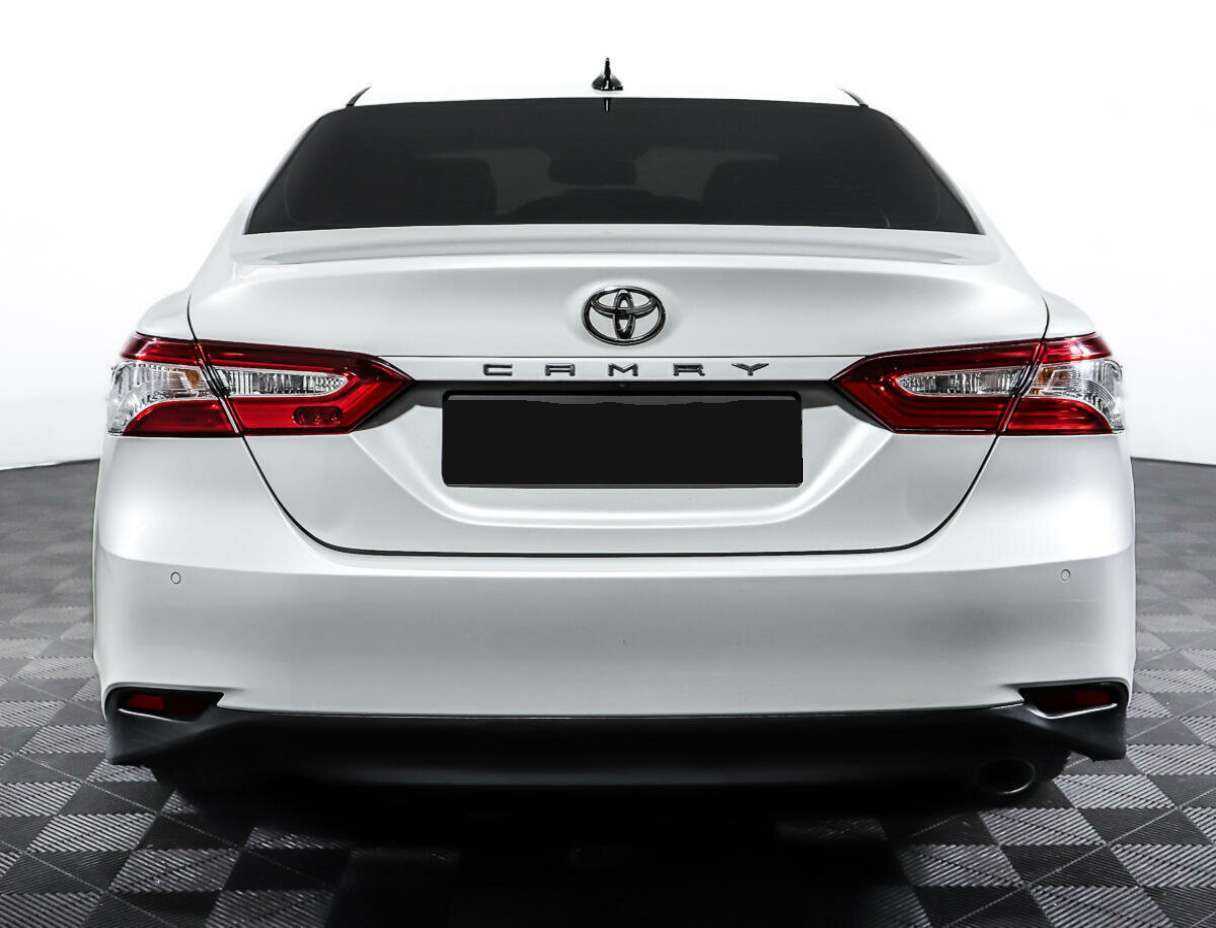 Купить Toyota Camry с пробегом. Фото: #5