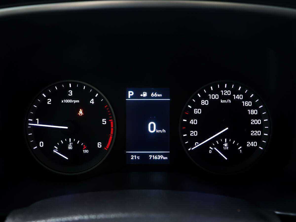 Купить Hyundai Tucson с пробегом. Фото: #13