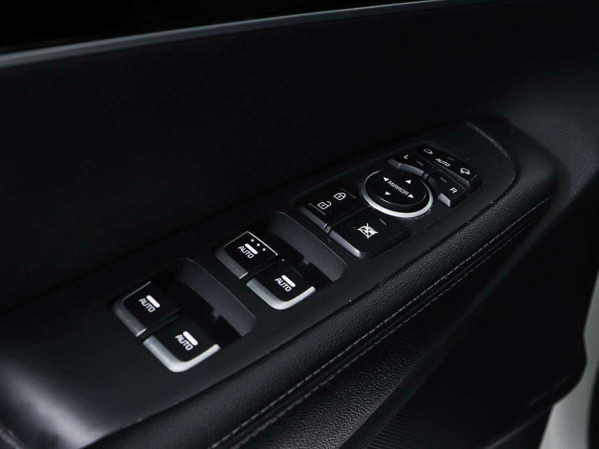 Купить Kia Sorento с пробегом. Фото: #17