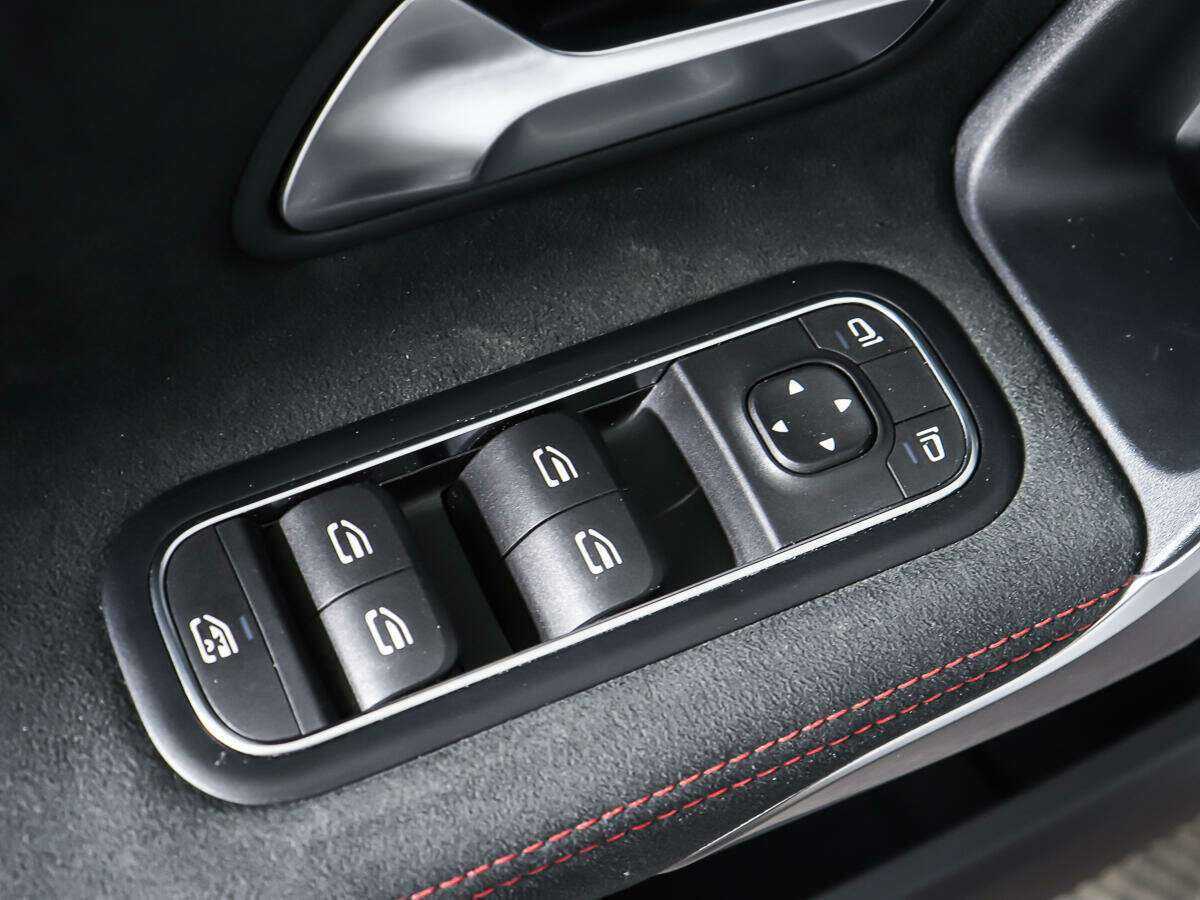 Купить Mercedes-Benz A-Класс с пробегом. Фото: #14