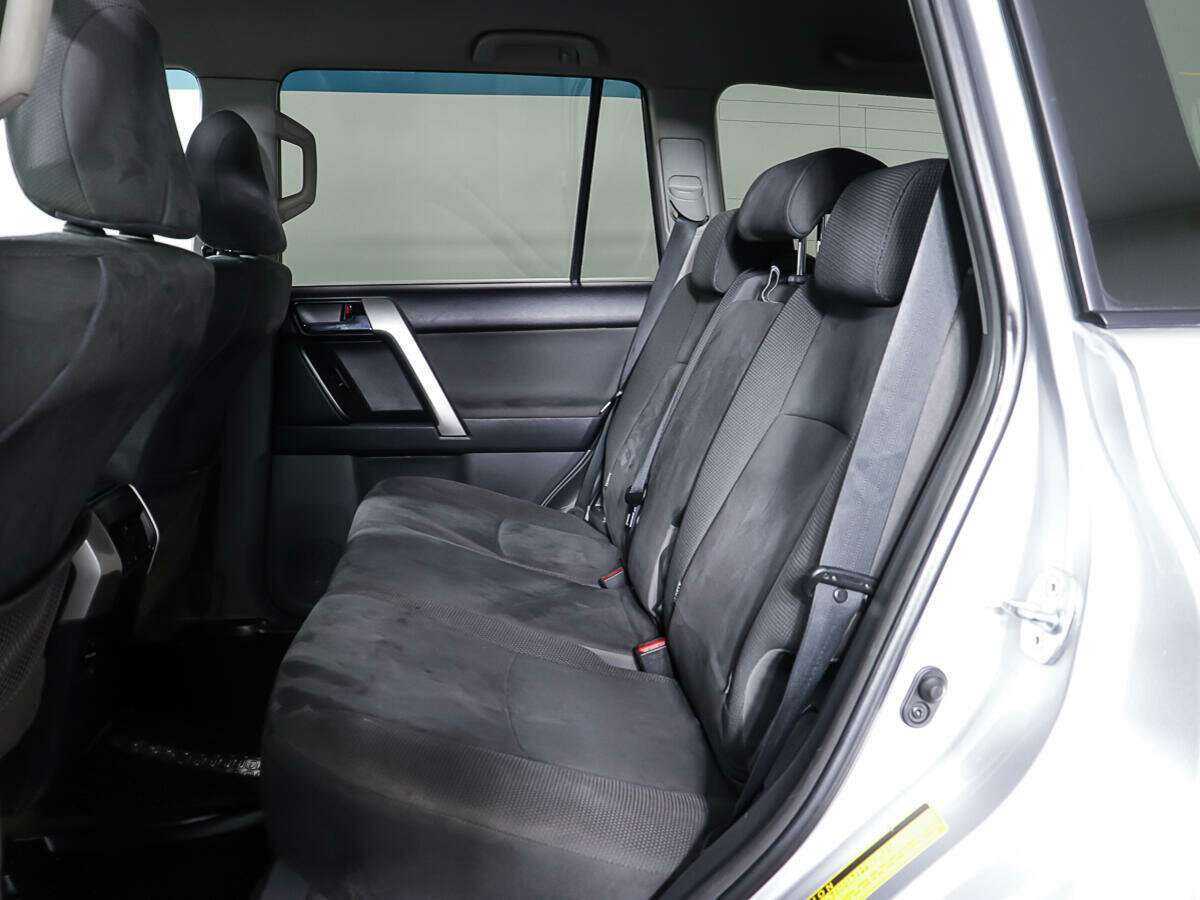 Купить Toyota Land Cruiser Prado с пробегом. Фото: #9