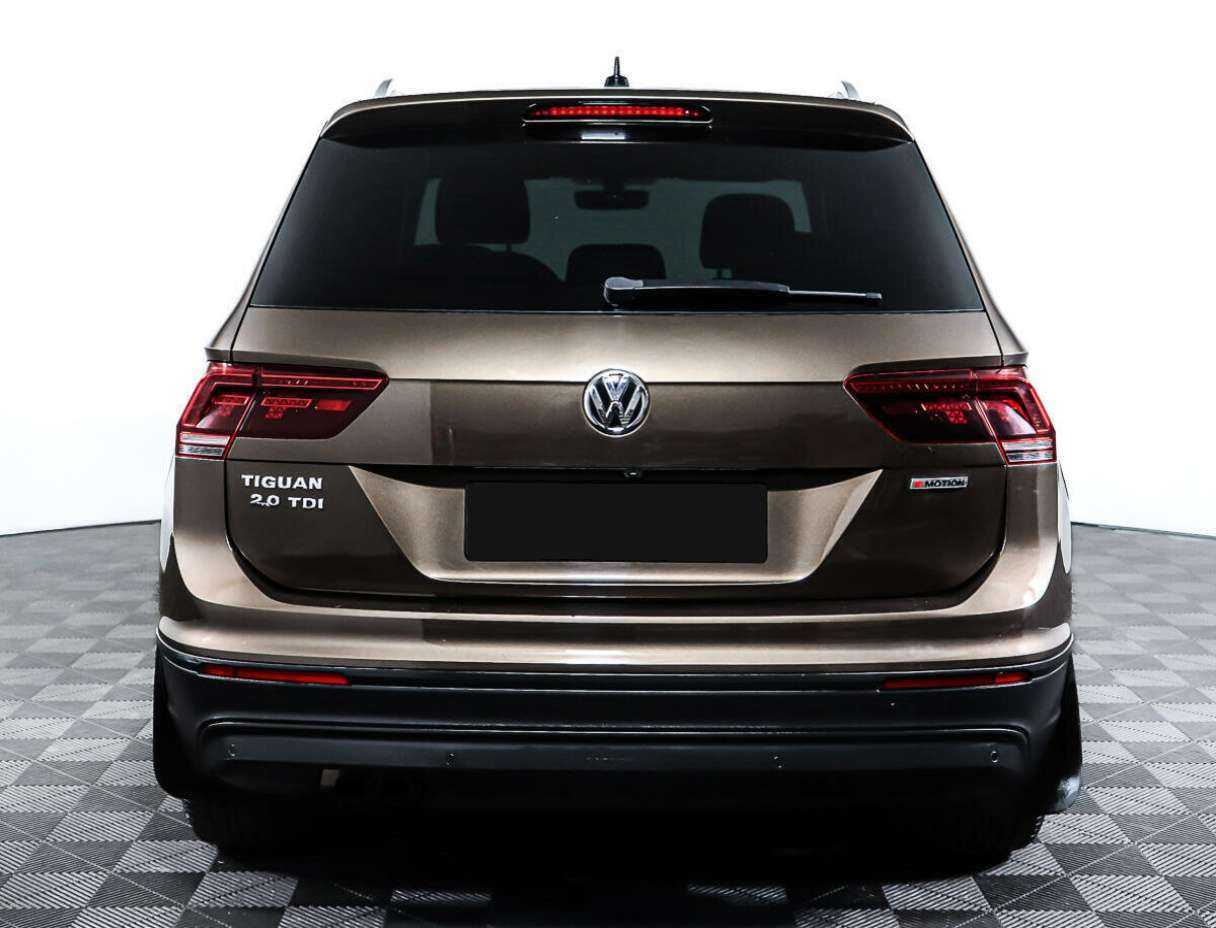 Купить Volkswagen Tiguan с пробегом. Фото: #5
