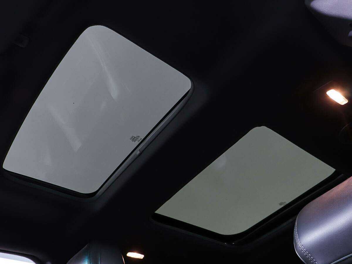 Купить Ford Explorer с пробегом. Фото: #19