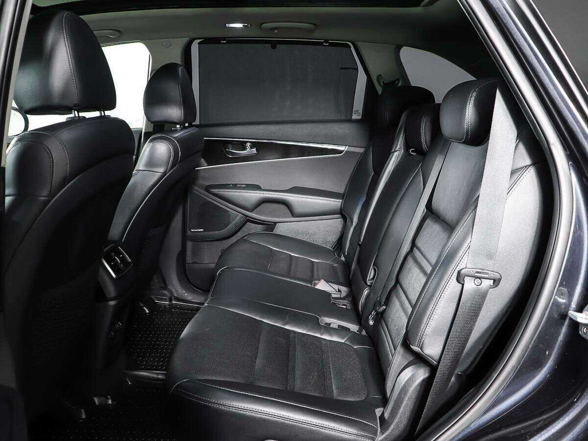 Купить Kia Sorento с пробегом. Фото: #11