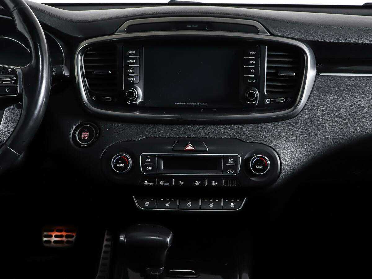 Купить Kia Sorento с пробегом. Фото: #13