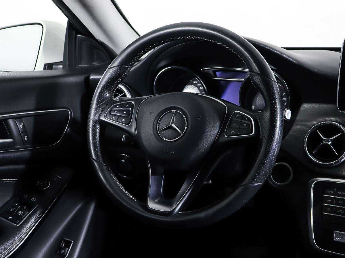 Купить Mercedes-Benz CLA с пробегом. Фото: #14