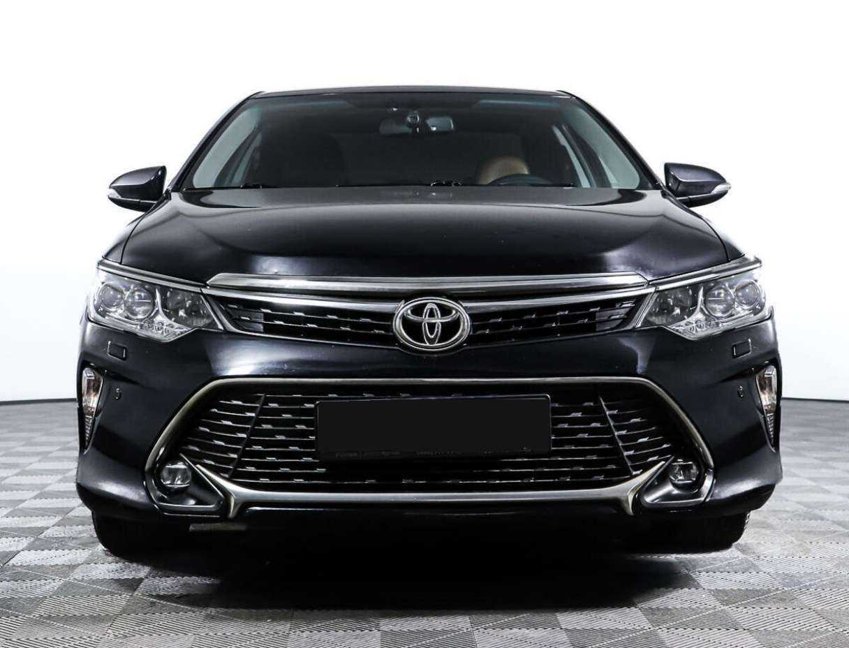 Купить Toyota Camry с пробегом. Фото: #1