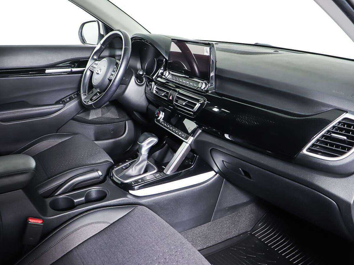 Купить Kia Seltos с пробегом. Фото: #8