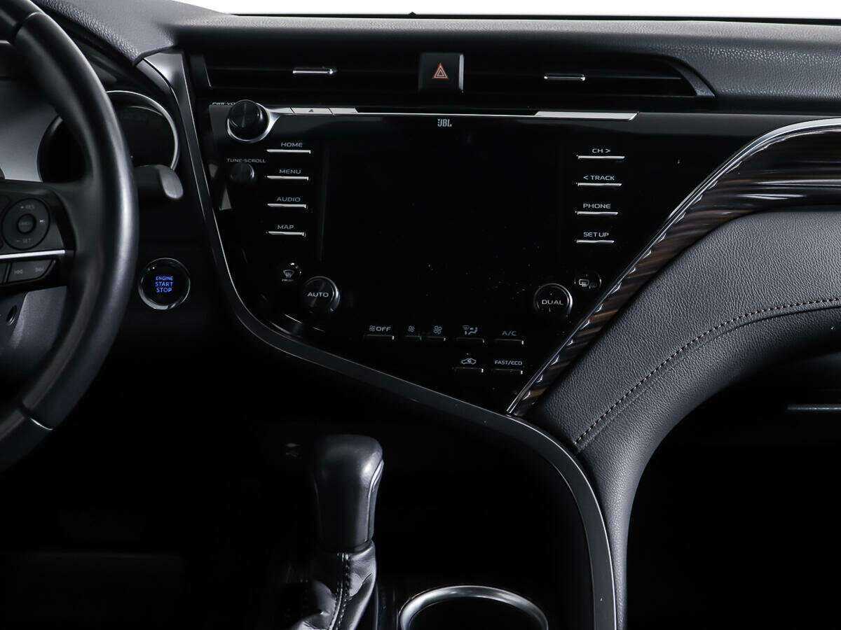 Купить Toyota Camry с пробегом. Фото: #11