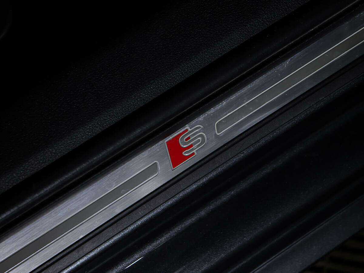 Купить Audi A4 с пробегом. Фото: #16