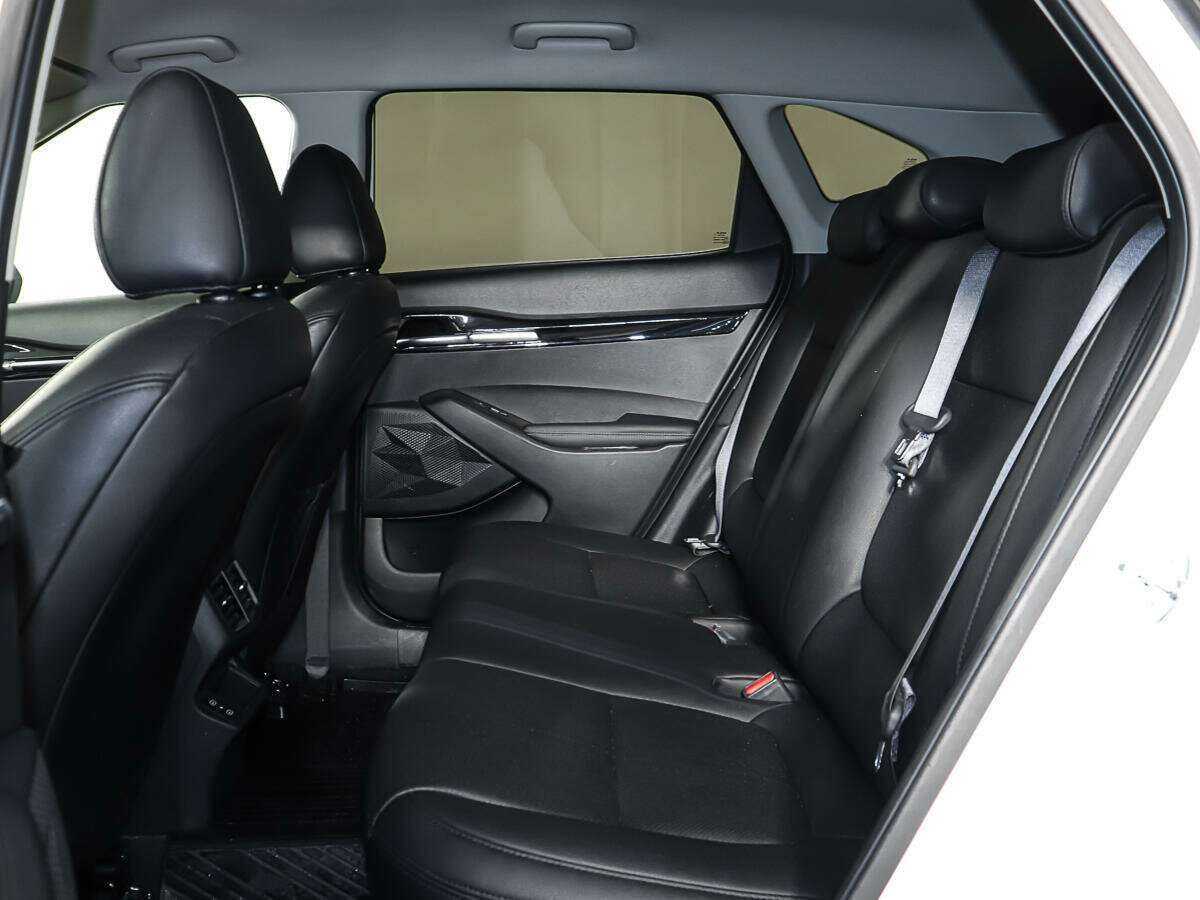 Купить Kia Seltos с пробегом. Фото: #9