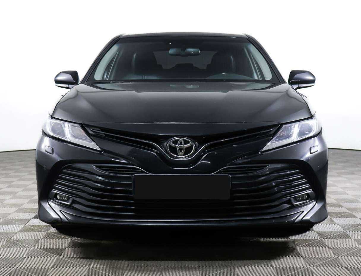 Купить Toyota Camry с пробегом. Фото: #1