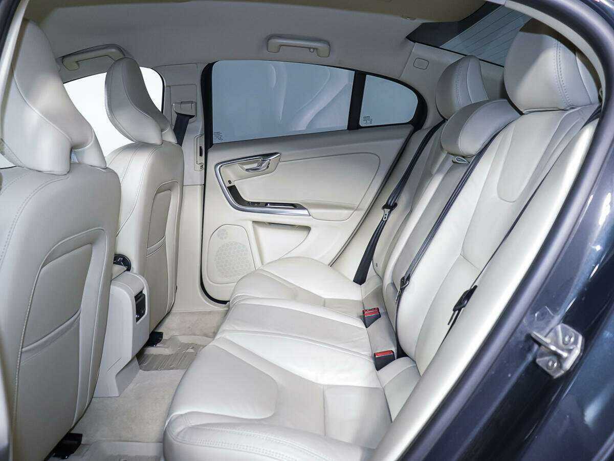 Купить Volvo S60 с пробегом. Фото: #9