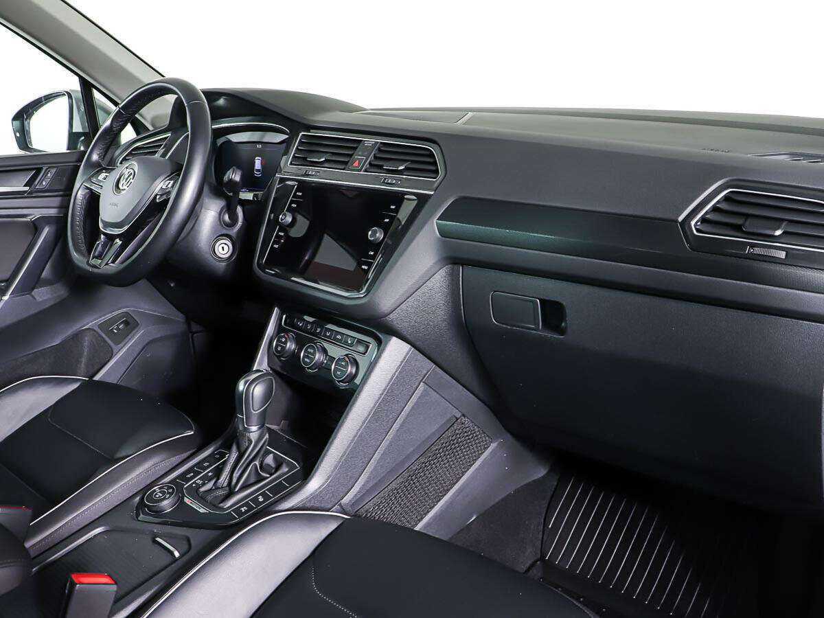 Купить Volkswagen Tiguan с пробегом. Фото: #8