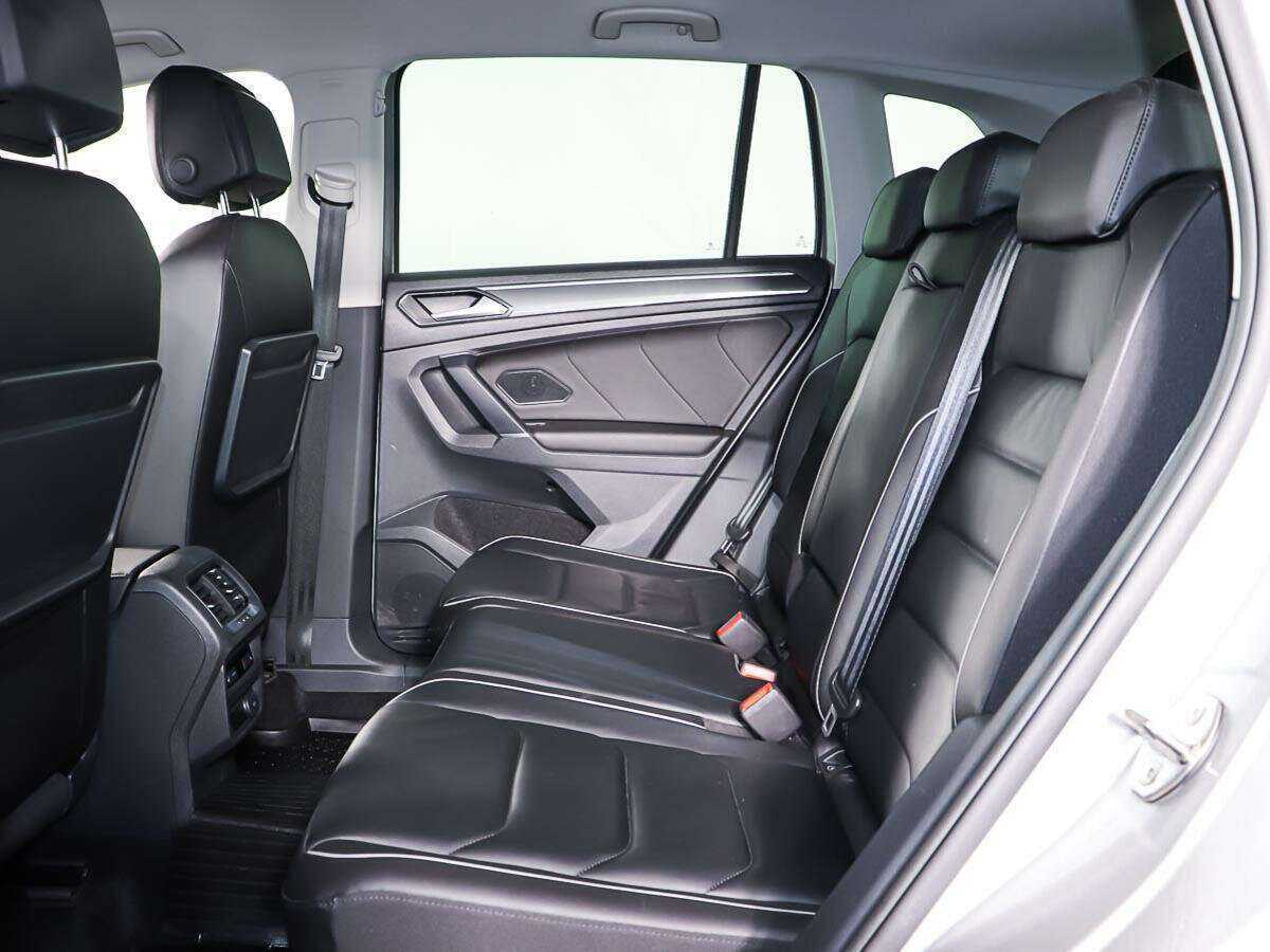 Купить Volkswagen Tiguan с пробегом. Фото: #9