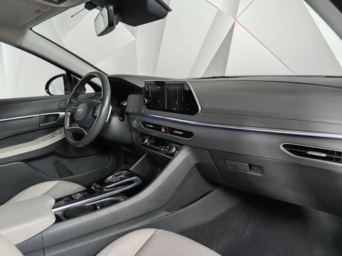 Купить Hyundai Sonata с пробегом. Фото: #9