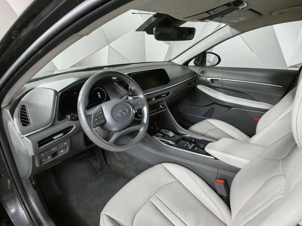 Купить Hyundai Sonata с пробегом. Фото: #14