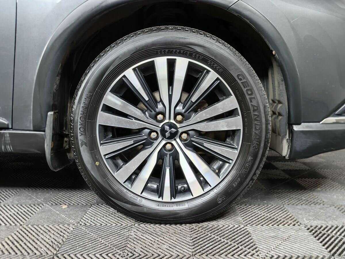 Купить Mitsubishi Outlander с пробегом. Фото: #15