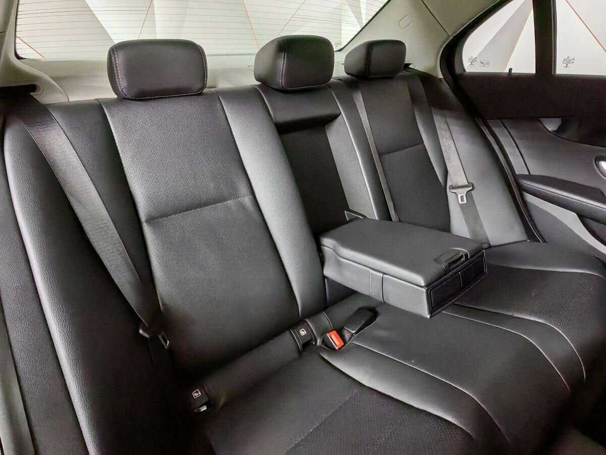 Купить Mercedes-Benz C-Класс с пробегом. Фото: #12