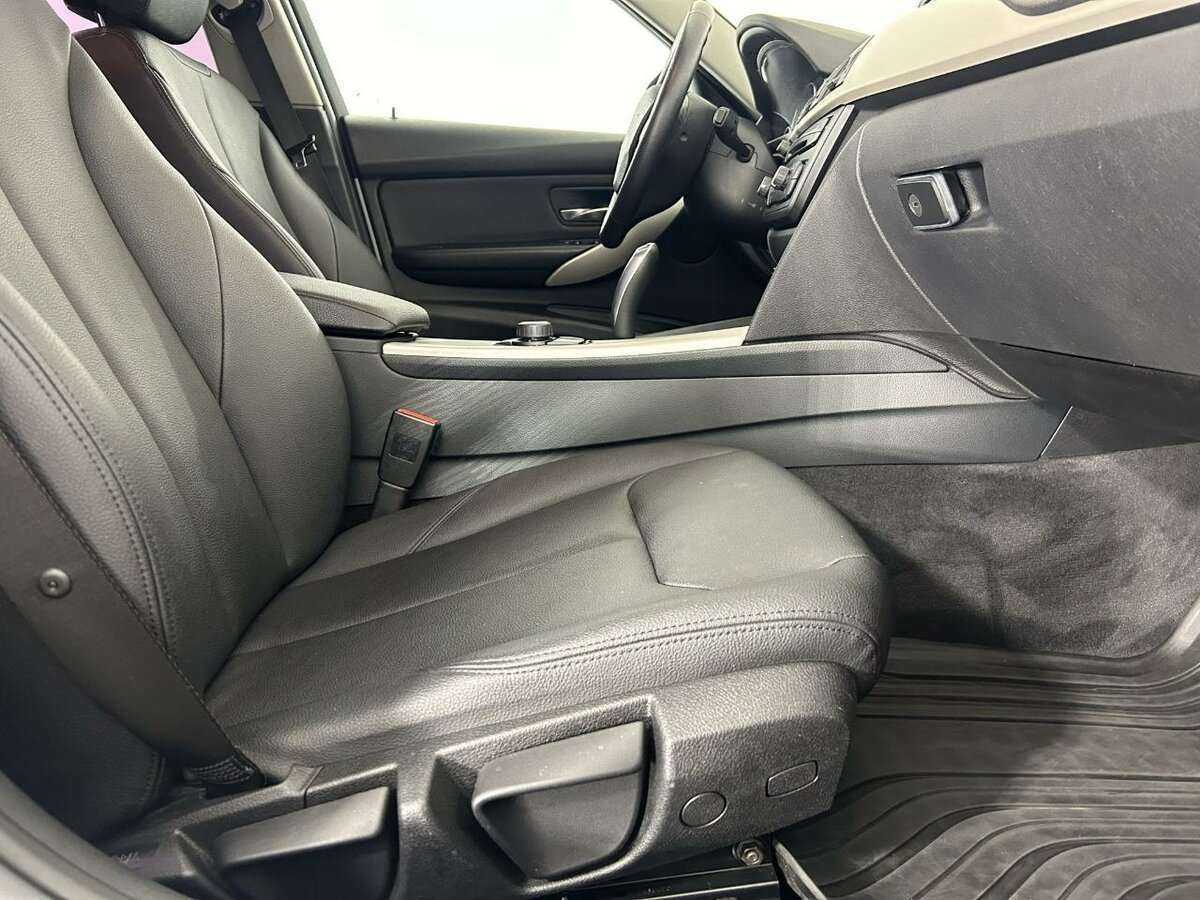 Купить BMW 3 серии с пробегом. Фото: #13