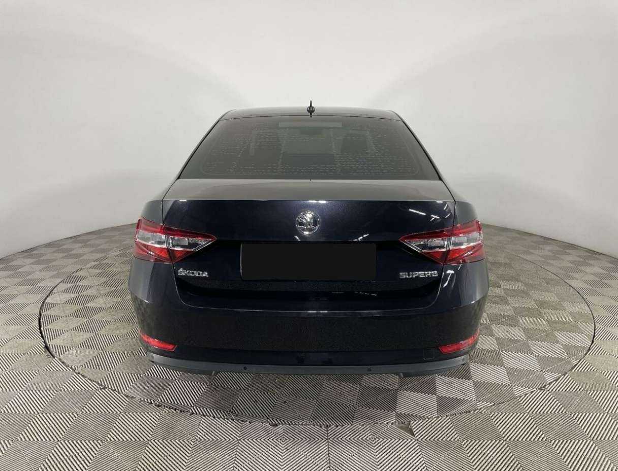 Купить Skoda Superb с пробегом. Фото: #2