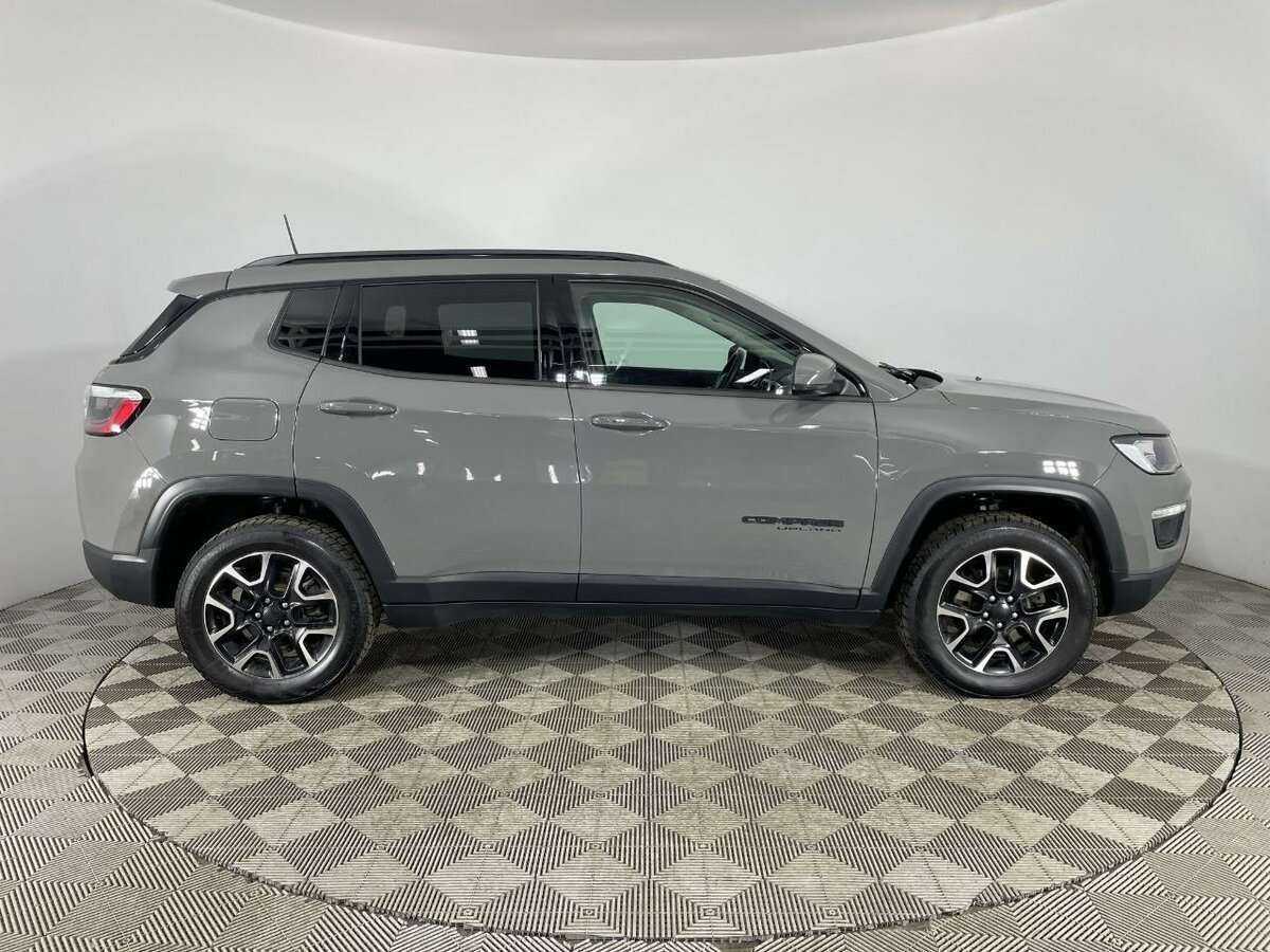 Купить Jeep Compass с пробегом. Фото: #3