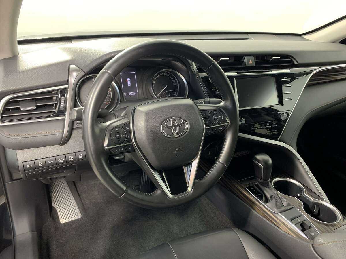 Купить Toyota Camry с пробегом. Фото: #16