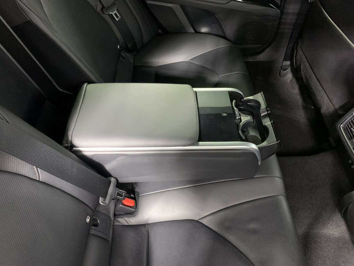 Купить Toyota Camry с пробегом. Фото: #15