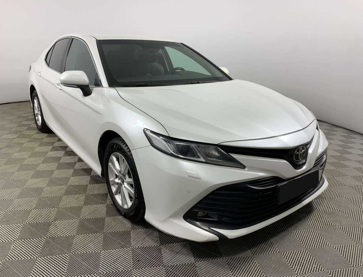Купить Toyota Camry с пробегом. Фото: #2