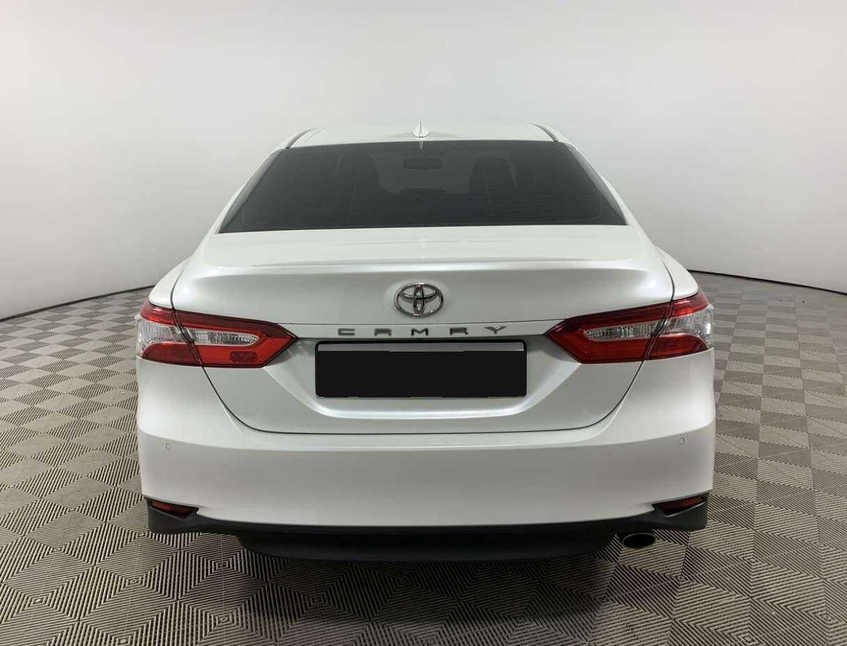 Купить Toyota Camry с пробегом. Фото: #5