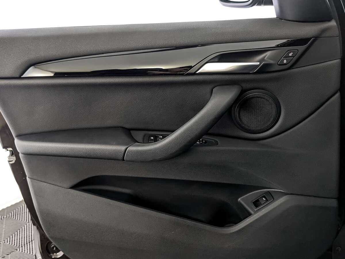 Купить BMW X1 с пробегом. Фото: #14