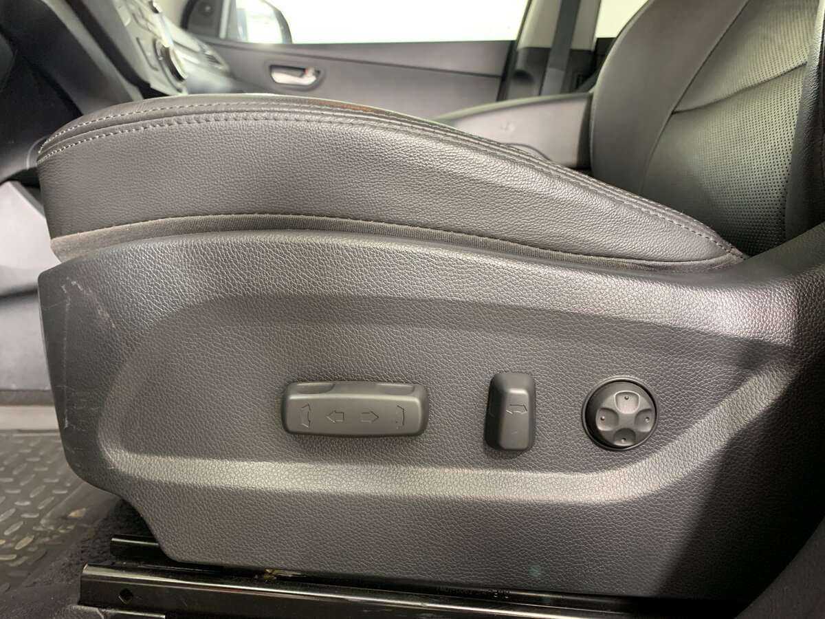 Купить Hyundai Santa Fe с пробегом. Фото: #13