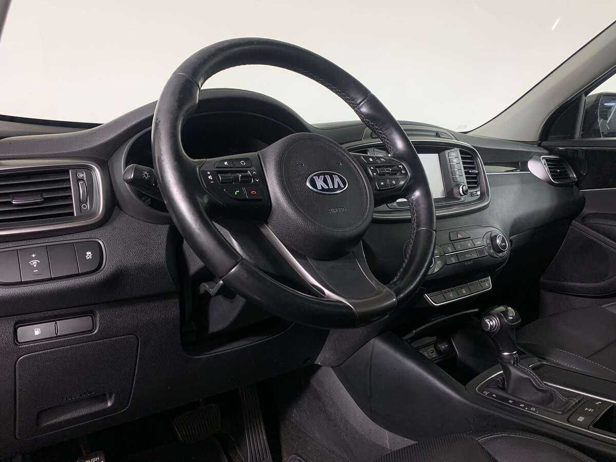 Купить Kia Sorento с пробегом. Фото: #11