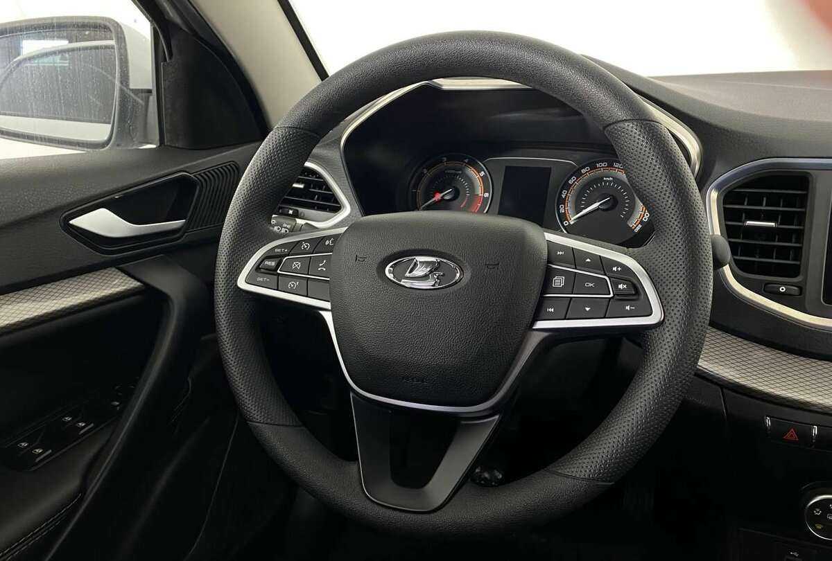 Купить Lada (ВАЗ) Vesta с пробегом. Фото: #8