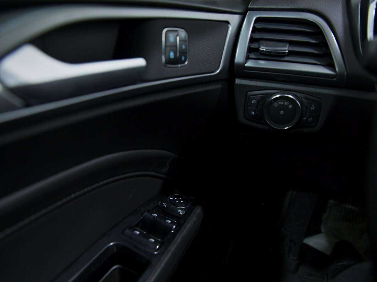 Купить Ford Mondeo с пробегом. Фото: #7