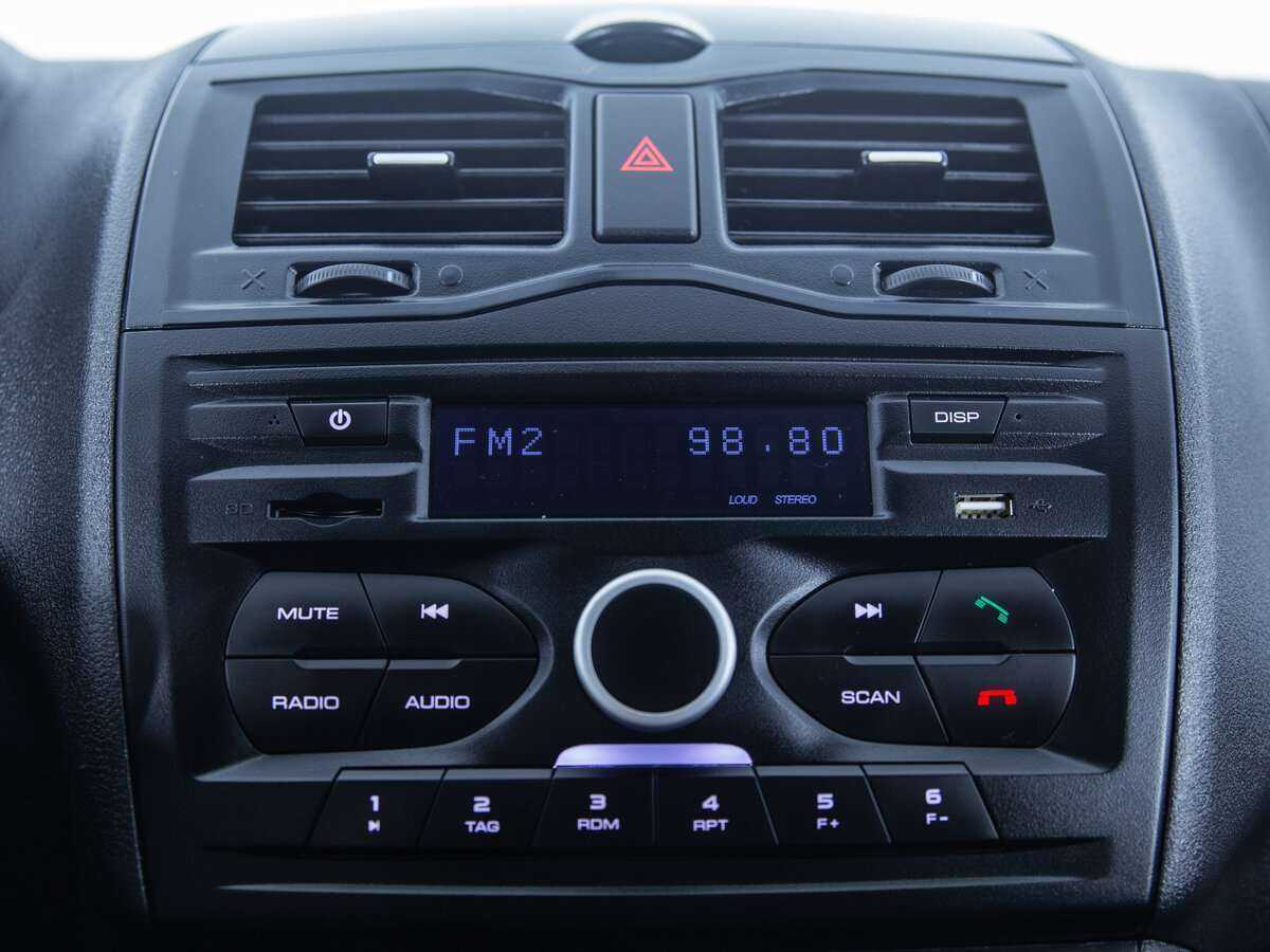 Купить Lada (ВАЗ) Granta с пробегом. Фото: #10