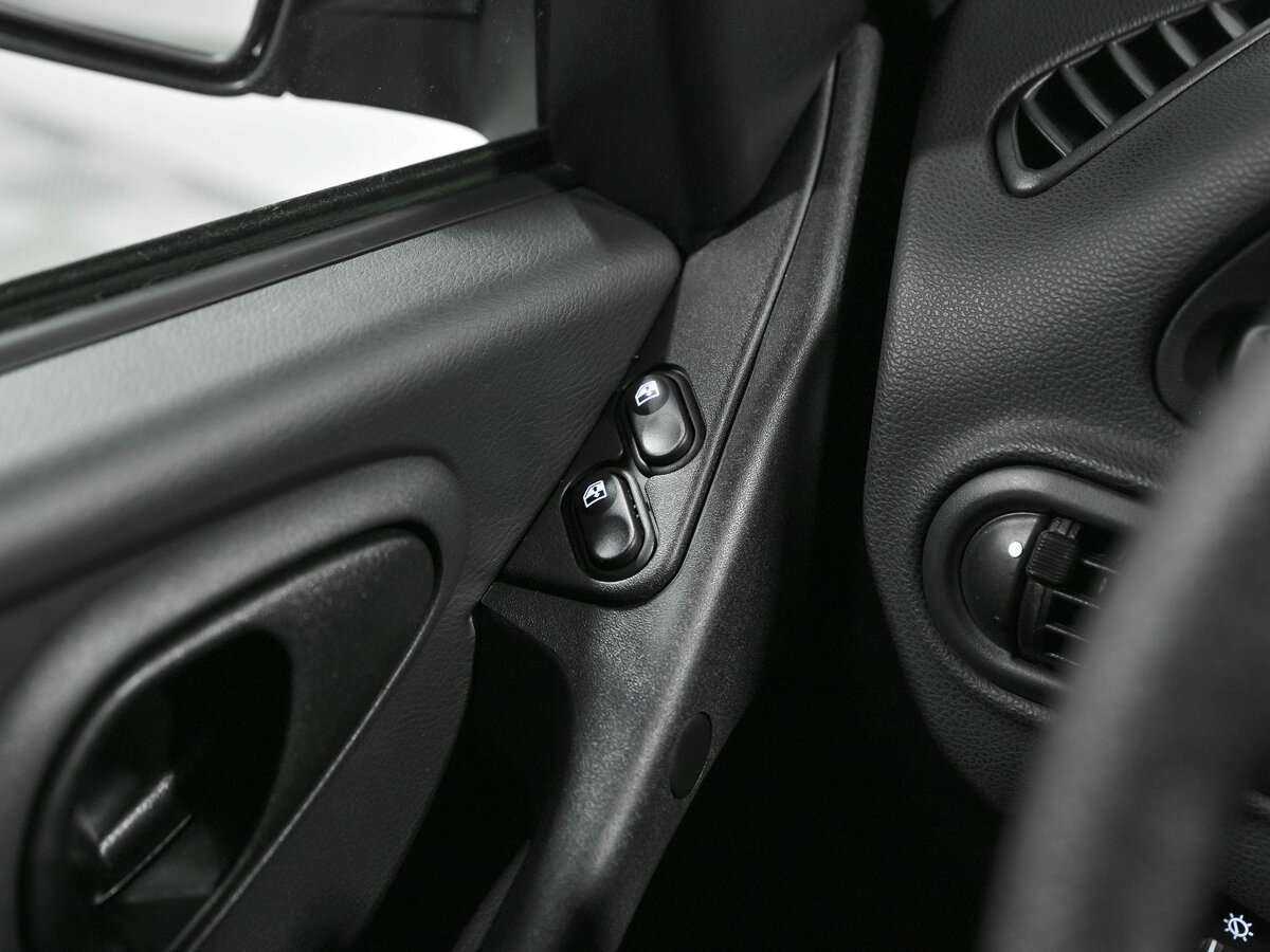 Купить Lada (ВАЗ) Niva с пробегом. Фото: #14