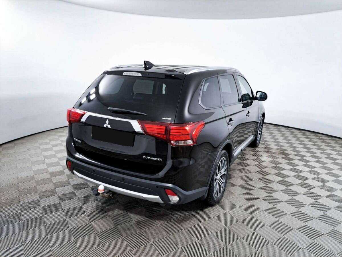 Купить Mitsubishi Outlander с пробегом. Фото: #4